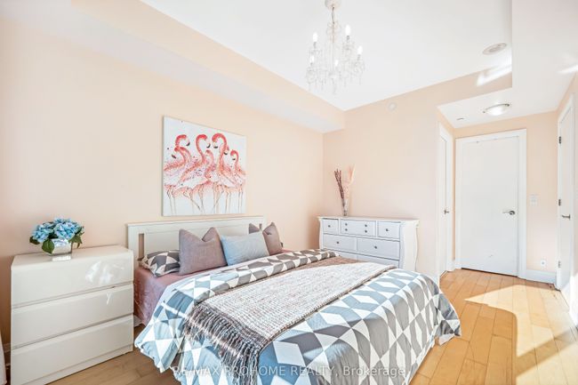 213 - 21 Clairtrell Rd, Condo with 2 bedrooms, 2 bathrooms and 1 parking in Toronto ON | Image 23