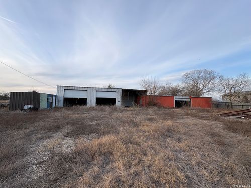 16388 Wheeler Rd, Atascosa, TX, 78002-4913 | Card Image