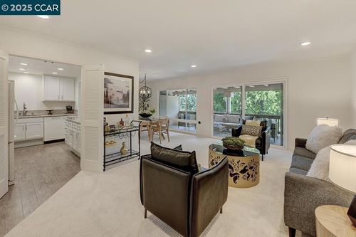 apt-5-1112 Rockledge Ln, Walnut Creek, CA, 94595-2823 | Card Image