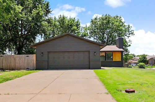 235 W Waitt St, Rose Hill, KS, 67133-9329 | Card Image