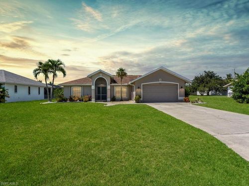 404 Se 28th Ter, Cape Coral, FL, 33904 | Card Image