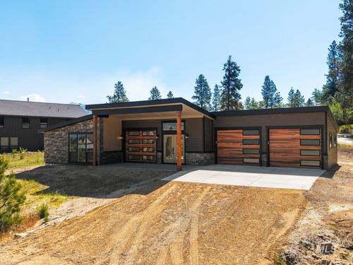 71 Wapiti Ct, Garden Valley, ID, 83622-1027 | Card Image