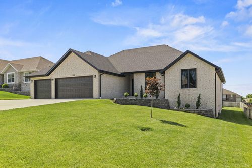 2236 N Citation Ave, Springfield, MO, 65802-5423 | Card Image
