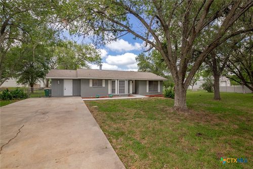 103 Aberdeen St, Victoria, TX, 77904-2745 | Card Image