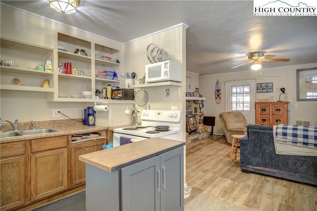 166 Skyland View Dr, House other with 4 bedrooms, 2 bathrooms and null parking in Blowing Rock NC | Image 16