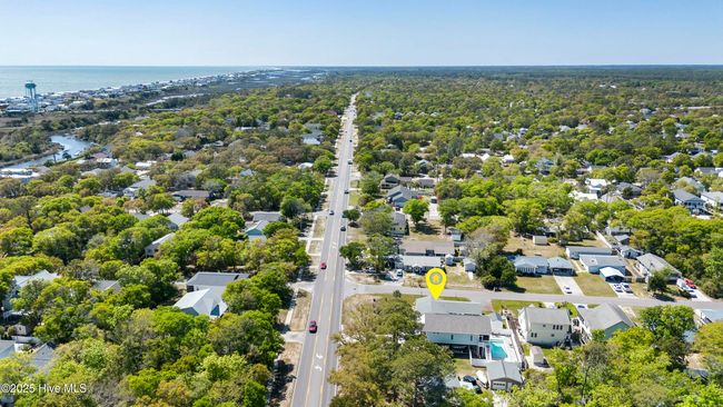 802 E Oak Island Dr, House other with 3 bedrooms, 2 bathrooms and null parking in Oak Island NC | Image 39