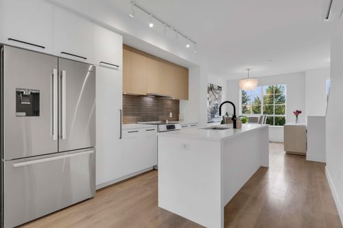 38053 Helm Way, Squamish, BC, V8B2A1 | Card Image