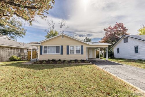 403 Virginia St, Sikeston, MO, 63801-5811 | Card Image