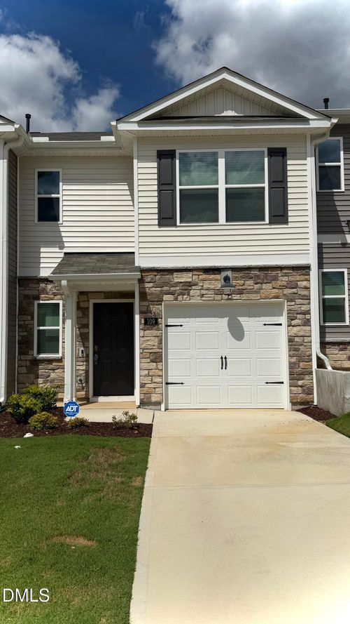 109 Clementine, Sanford, NC, 27332 | Card Image
