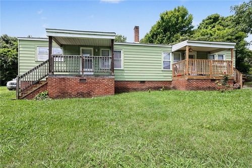 809 Arthur Avenue, High Point, NC, 27263 | Card Image