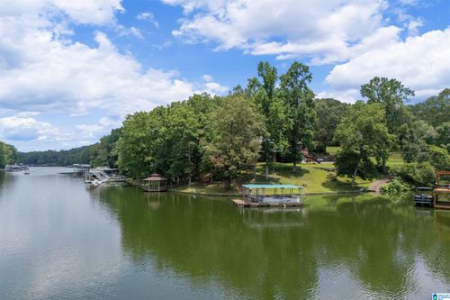 396 Pam St, Wedowee, AL, 36278-4220 | Card Image