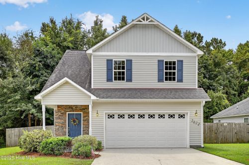 2022 Wt Whitehead Dr, Jacksonville, NC, 28546-8409 | Card Image
