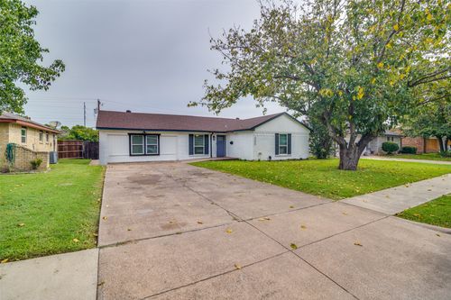 2405 Whippoorwill Dr, Mesquite, TX, 75149-2923 | Card Image