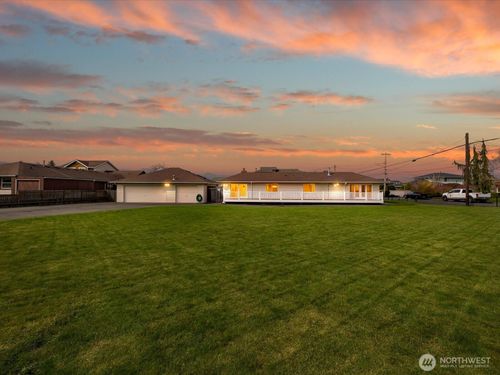 216 Caspers St, Edmonds, WA, 98020-2602 | Card Image