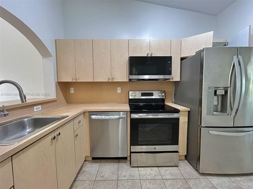 202-1270 Se 28th Ct, Homestead, FL, 33035-2329 | Card Image