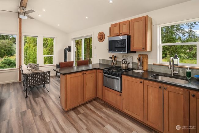 Stylish Cottonwood Interior | Image 27