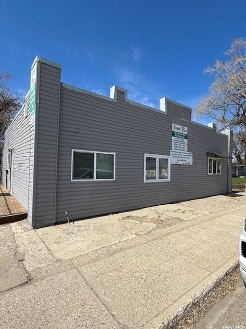 304 1st St W, Delisle, SK, S0L0P0 | Card Image