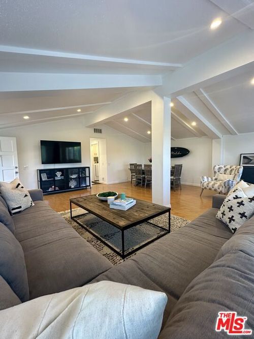 6-29500 Heathercliff Rd, Malibu, CA, 90265-6006 | Card Image