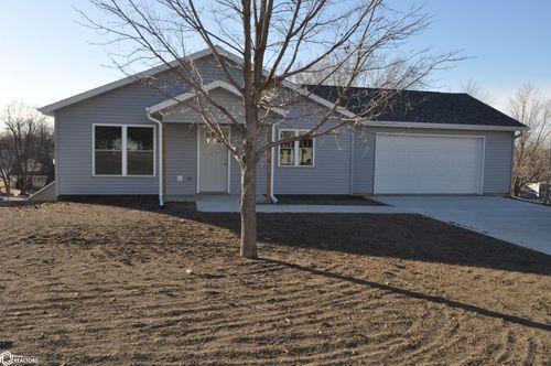 304 S 4th Ave, Dedham, IA, 51440 | Card Image