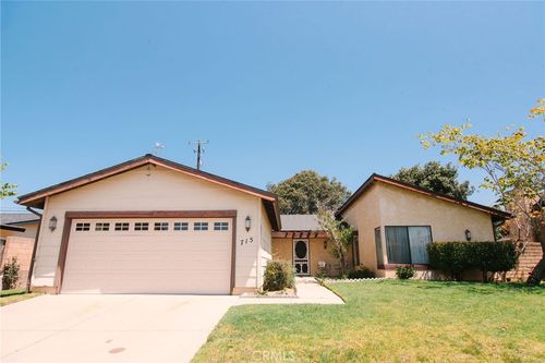 715 Vickie Ave, Santa Maria, CA, 93454-2235 | Card Image