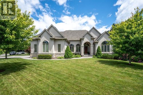 1465 Shore Rd, London, ON, N6K4Z8 | Card Image