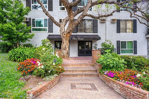 apt-311-1222 N Olive Dr, West Hollywood, CA, 90069-2741 | Card Image