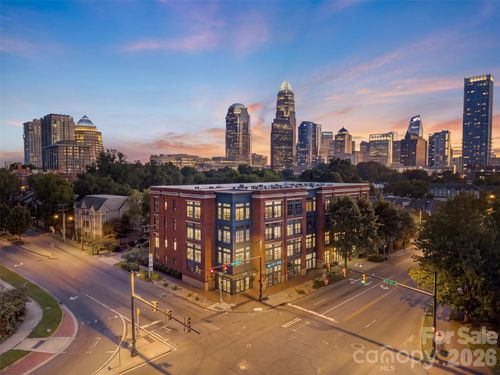 205-626 N Graham St, Charlotte, NC, 28202-1419 | Card Image