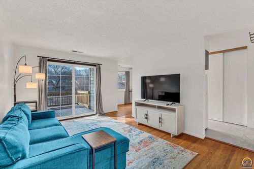 apt-77-255 N Michigan St, Lawrence, KS, 66044-1074 | Card Image