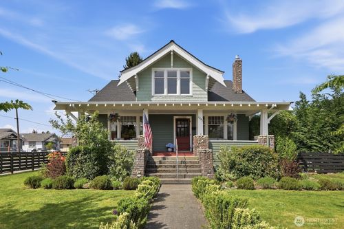 2249 Griffin Ave, Enumclaw, WA, 98022-2724 | Card Image
