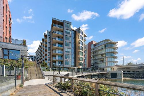 716-1628 Store St, Victoria, BC, V8W3K3 | Card Image