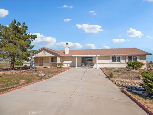 8840 Smoke Tree Road, Phelan, CA, 92371 | Card Image