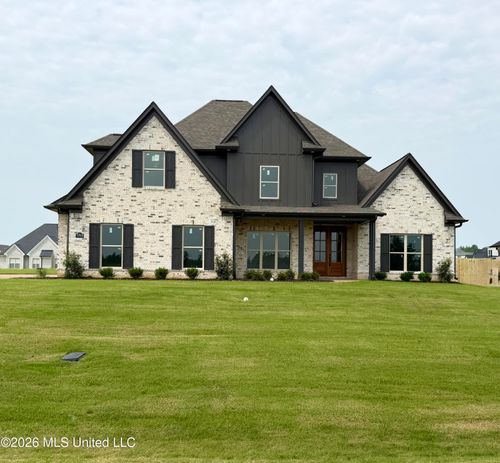 1711 Caribe Dr, Nesbit, MS, 38651-1077 | Card Image