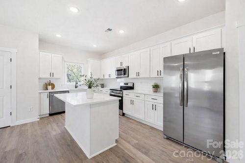 2332 Merts Way, Hudson, NC, 28638-8918 | Card Image