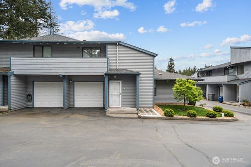 d-1826 S 330th St, Federal Way, WA, 98003-6449 | Card Image