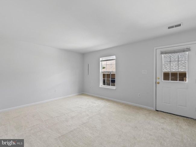 22937 Whitehall Ter, Townhouse with 4 bedrooms, 3 bathrooms and null parking in STERLING VA | Image 20