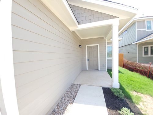 209 Driftwood Ln, Bastrop, TX, 78602-2099 | Card Image