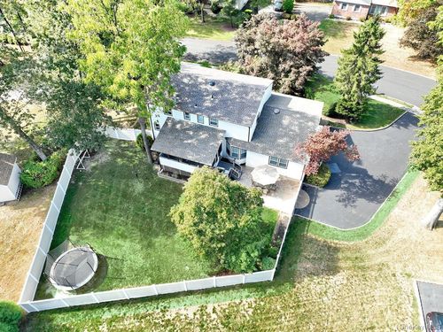 122 Birch Ln, New City, NY, 10956-1734 | Card Image