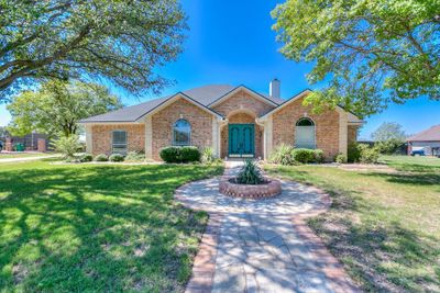 1001 Avondale Ave, Home with 4 bedrooms, 3 bathrooms and null parking in San Angelo TX | Image 2