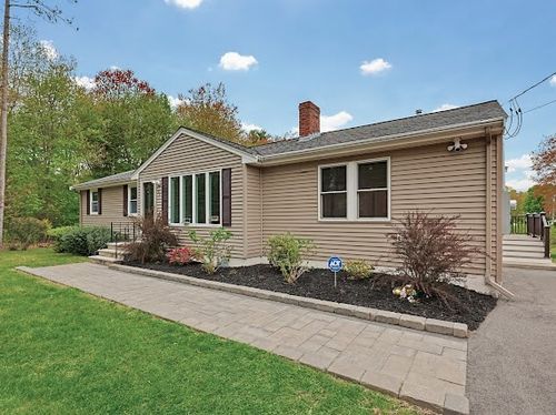 22 Kwedar Ave, Stoughton, MA, 02072-2714 | Card Image