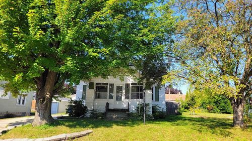 521 Wilson Street, LITTLE CHUTE, WI, 54140 | Card Image
