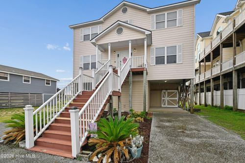 1710 N New River Dr, Surf City, NC, 28445-8600 | Card Image