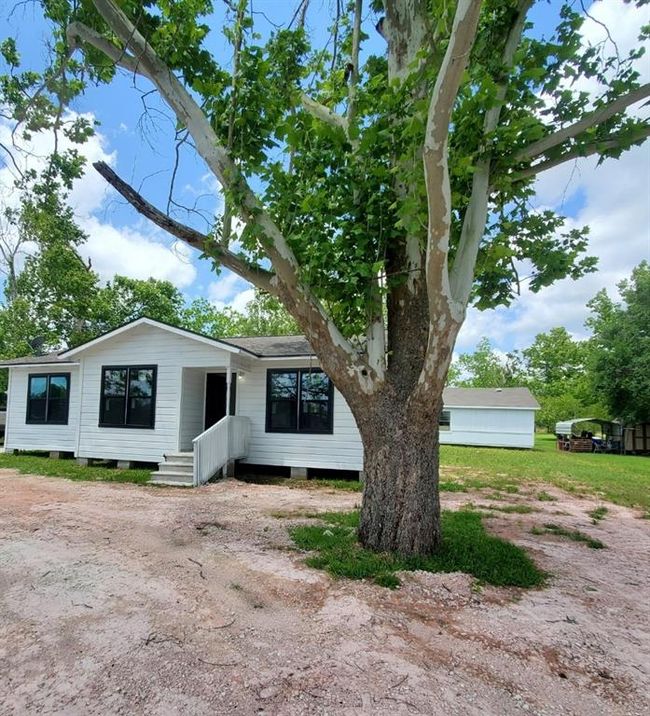 1170 County Road 284, House other with 3 bedrooms, 1 bathrooms and null parking in Alvin TX | Image 7