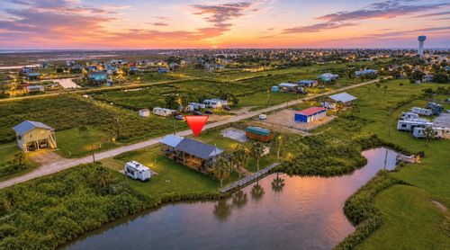 1273 Diamond Rd, Crystal Beach, TX, 77650-2843 | Card Image