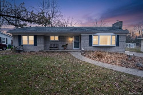 2138 Gratiot Blvd, Marysville, MI, 48040-1258 | Card Image