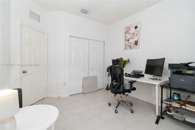 25037 Sw 114 Th Ct, Townhouse with 3 bedrooms, 3 bathrooms and null parking in HOMESTEAD FL | Image 22