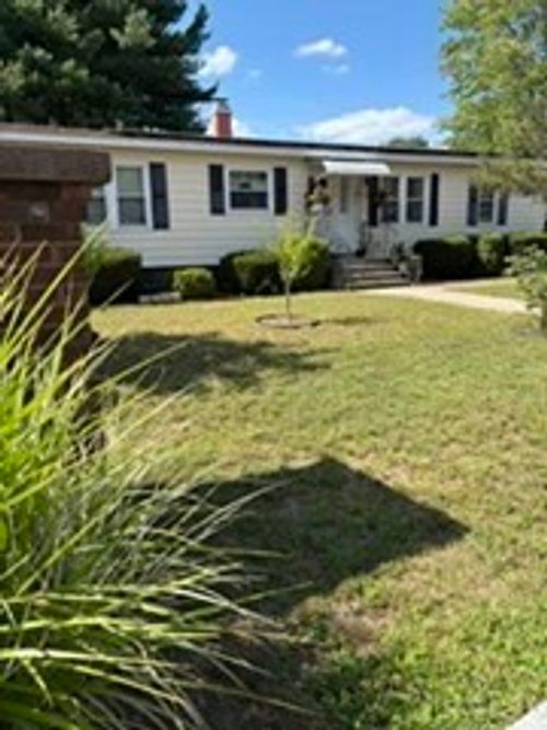 118-2 Castle Rd, Attleboro, MA, 02703 | Card Image
