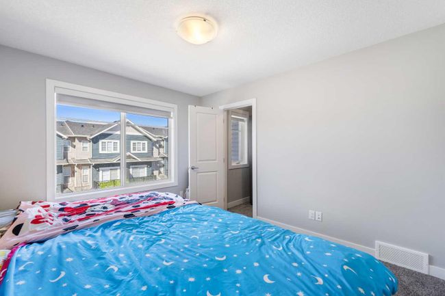 706 Sage Hill Grove Nw, Home with 2 bedrooms, 2 bathrooms and 2 parking in Calgary AB | Image 25