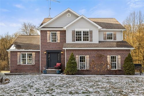 642 Portersville Rd, Ellwood City, PA, 16117-2719 | Card Image