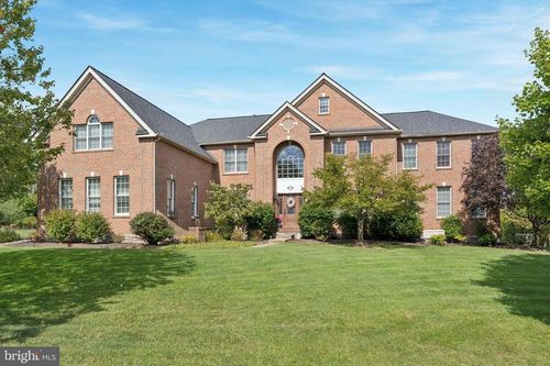 107 Patriot Dr, Collegeville, PA, 19426-4426 | Card Image