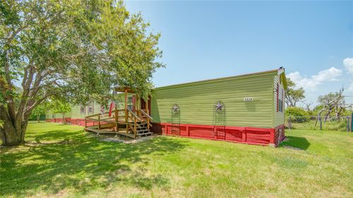 5219 W Belt St, Brazoria, TX, 77422-6583 | Card Image